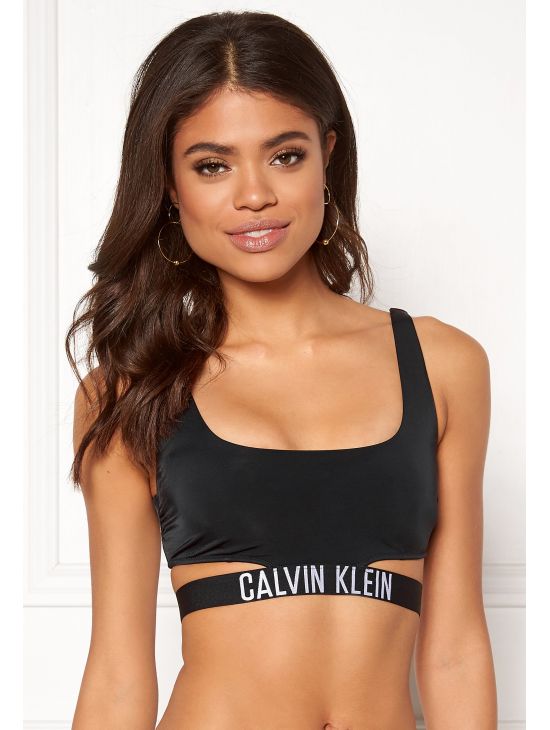 CALVIN KLEIN černý horní díl plavek klasického střihu se širší gumou STRAP BRALETTE-RP